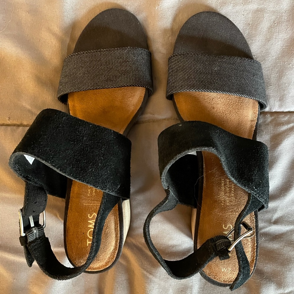 Toms heel sandals